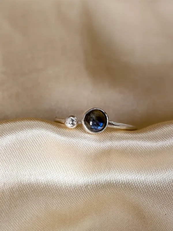 Aurora_Orbit_Adjustable_Ring