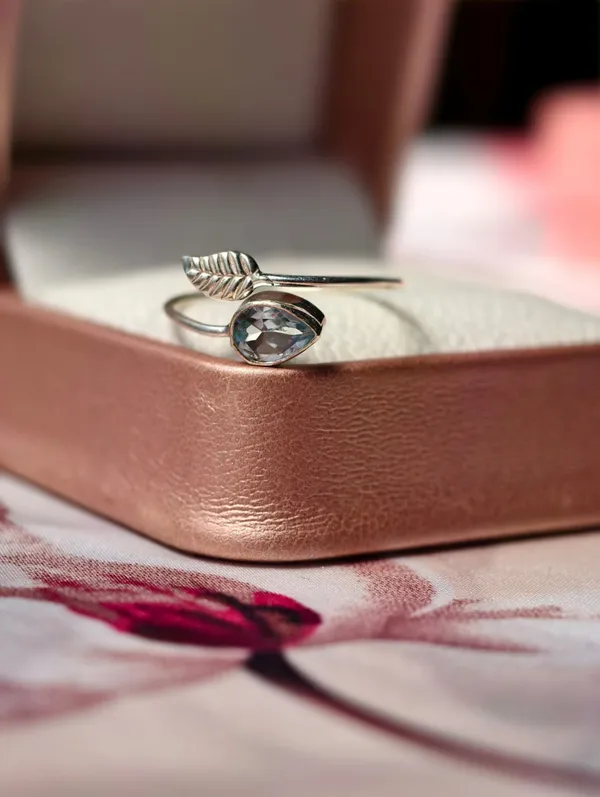 Blue_Topaz_Leaf_Adjustable_Ring