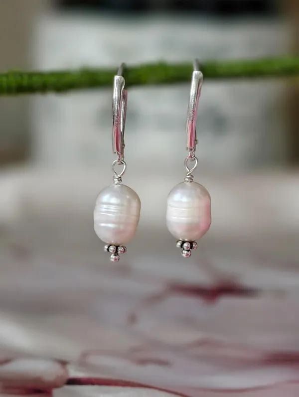 Saanvi_Freshwater_Pearl_Drop_Earrings