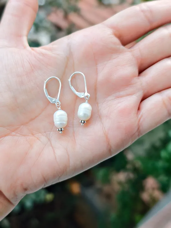 Saanvi_Freshwater_Pearl_Drop_Earrings