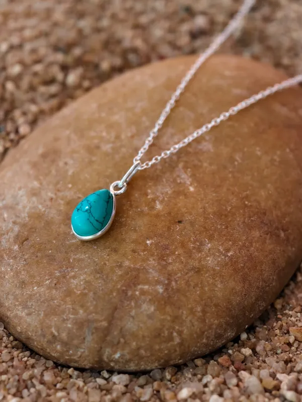 Turquoise_Teardrop_Necklace