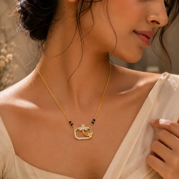 Mangalsutra_With_Budding_Love