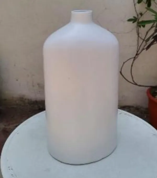 White_Plastic_Hdpe_Round_Bottle_1_Litre_Vase