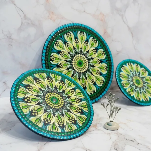 Set_Of_3_Ceramic_Floral_Mandala_Decorative_Plates