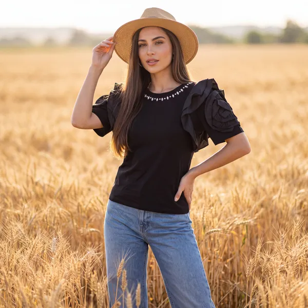 Black_Floral_Sleeves_Top