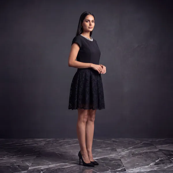 Elegant_Black_Embellished_Midi_Dress