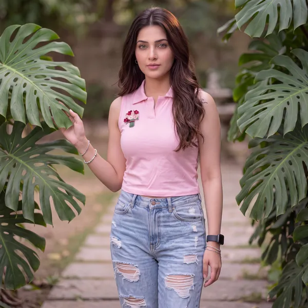 Pink_Crop_Top_with_Hand_Embroidery