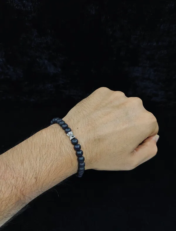 Black_Silver_Karungali_Wood_Beaded_Stretch_Bracelet_For_Men