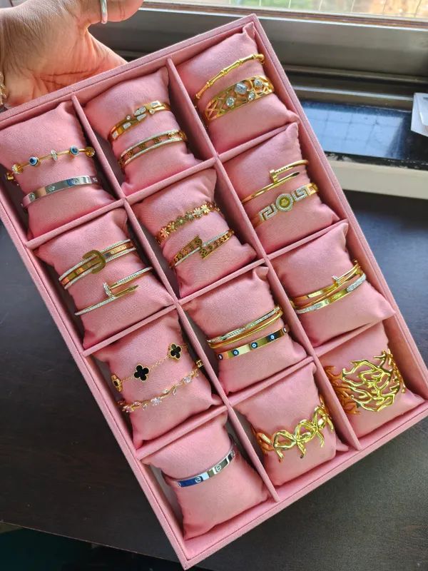 Gold_Tone_Fashion_Bracelet_Set_with_Colorful_Stones