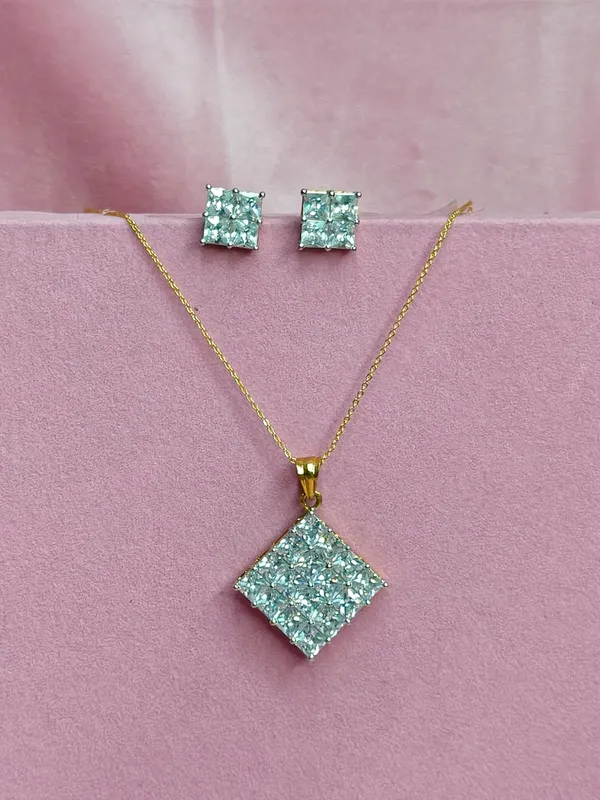 Light_Green_Alloy_Gemstone_Cluster_Pendant_Necklace_Set_For_Women