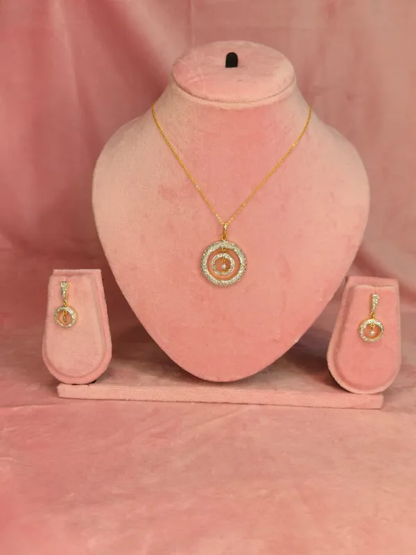 Gold_Plated_American_Diamond_Circular_Pendant_Necklace_Set_For_Women