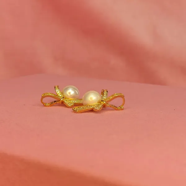 White_Pearl_Alloy_Crystal_Bow_Stud_Earrings_For_Women