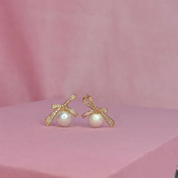 White_Pearl_Alloy_Crystal_Bow_Stud_Earrings_For_Women