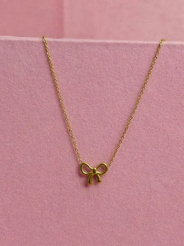 Gold_Alloy_Bow_Pendant_Necklace_For_Women