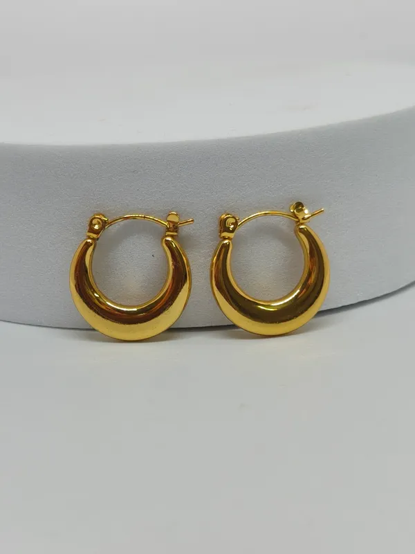 Gold-Tone_Chunky_Hoop_Earrings_for_Women