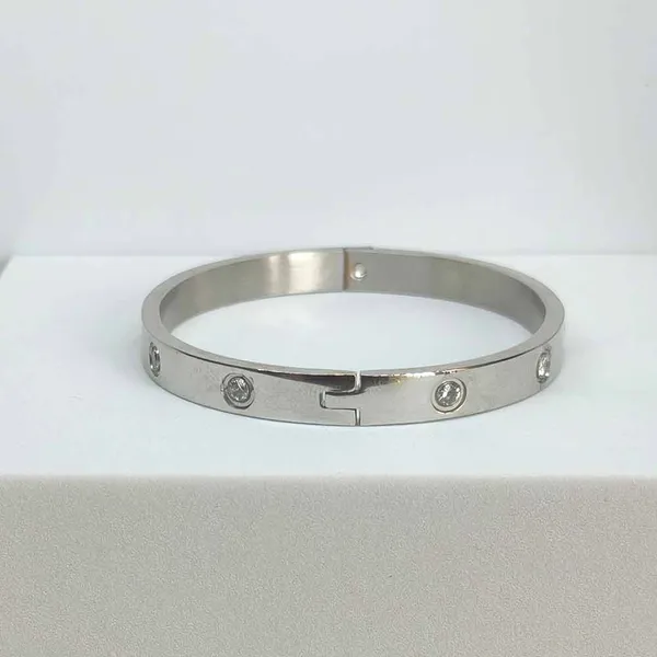 Silver_Alloy_Stone_Bracelet_For_Women