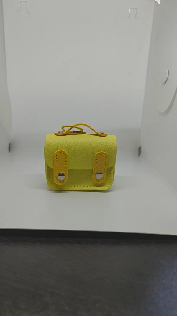 Yellow_Faux_Leather_Satchel_Style_Handbag_for_Women
