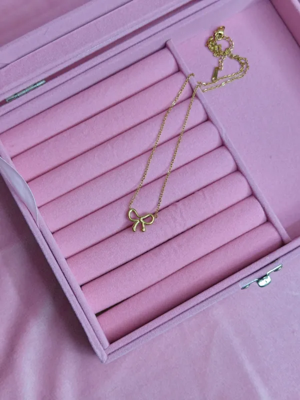 Gold_Alloy_Bow_Pendant_Necklace_For_Women