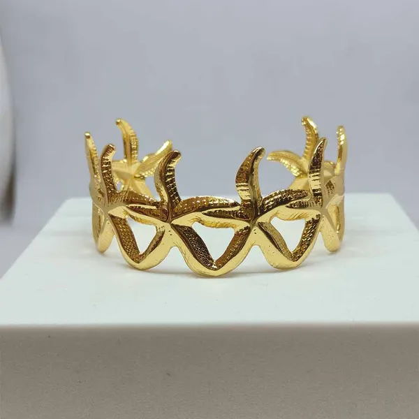 Gold_Stainless_Steel_Star_Twist_Bracelet_For_Women