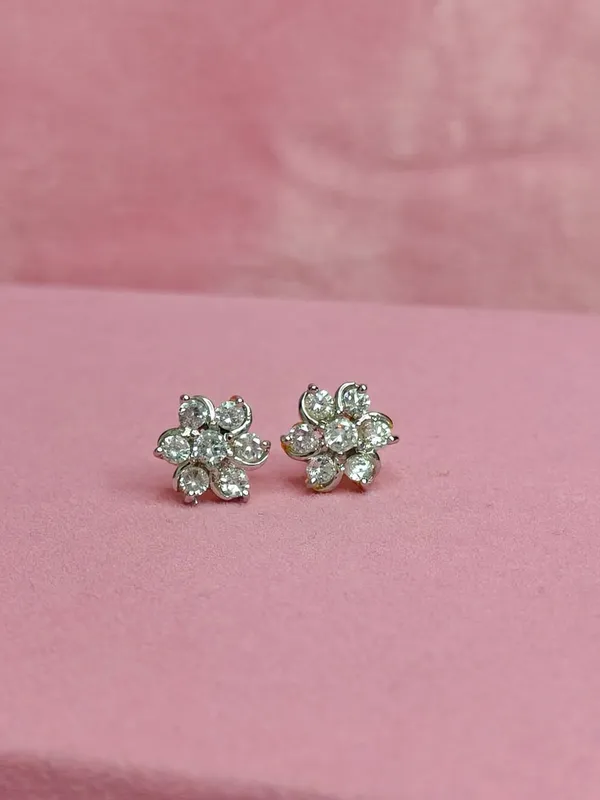 Silver_Alloy_Crystal_Floral_Stud_Earrings_For_Women