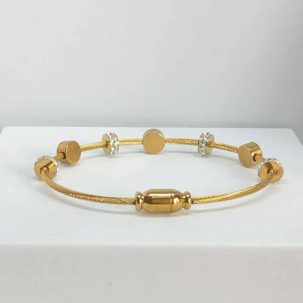 Gold_Stainless_Steel_Bracelet_For_Unisex