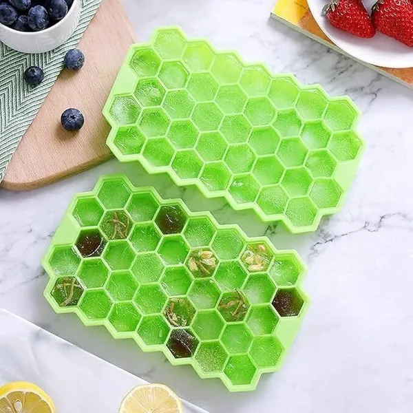 Green_Plastic_Hexagon_Ice_Cube_Tray_Pack_Of_4