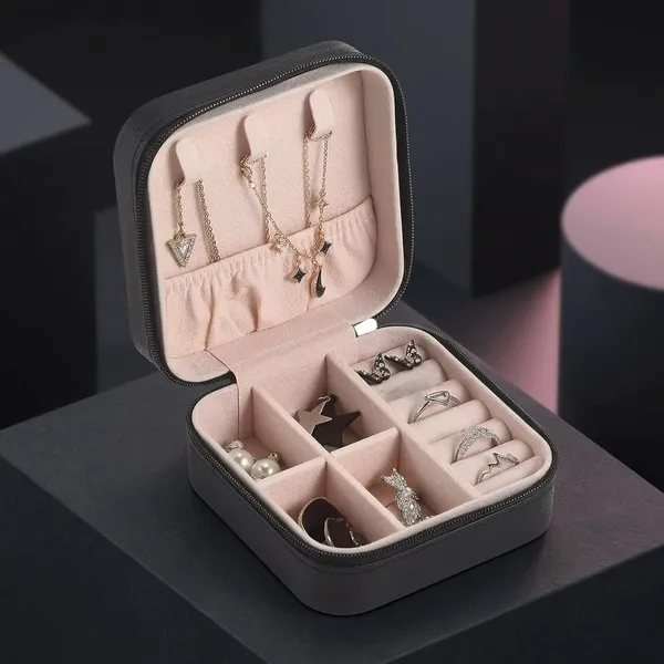 Black_Travel_Multi-Compartment_Jewelry_Organizer_Box_With_Zipper