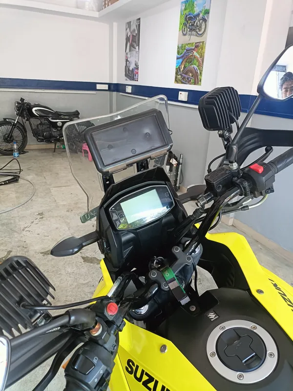DCG_GPS_Mount_for_Vstrom_250