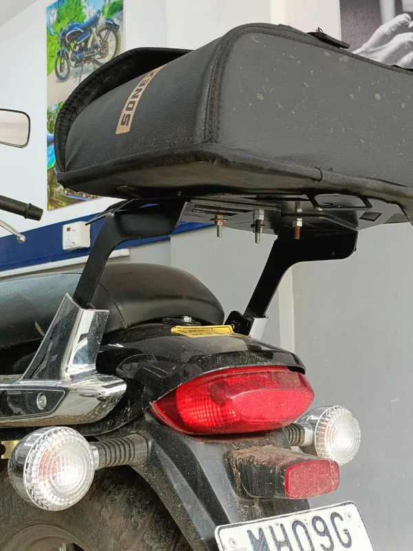 DCG_Avenger_220/150_tailrack_without_backrest