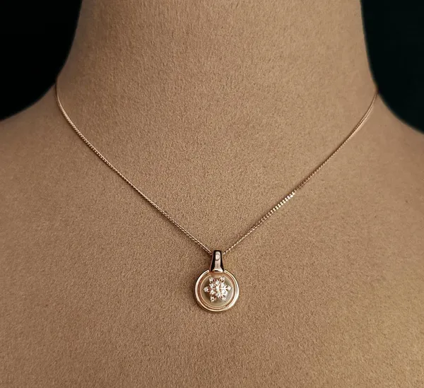 Gold_Cubic_Zirconia_Circular_Pendant_Necklace_For_Women_|_Made_With_Pure_925_Silver