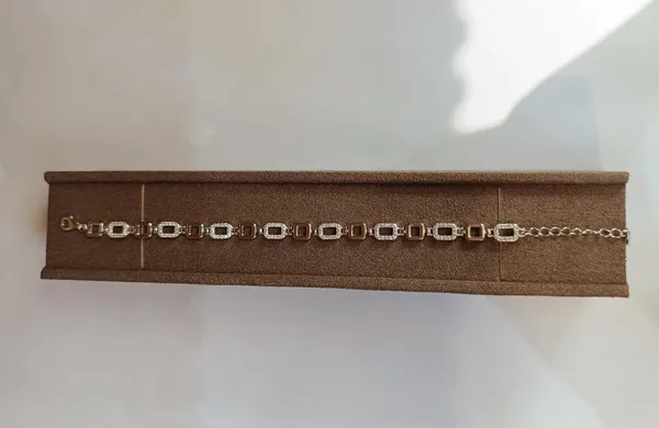 Silver_Oval_Link_Chain_Bracelet_For_Women_|_Made_With_Pure_925_Silver