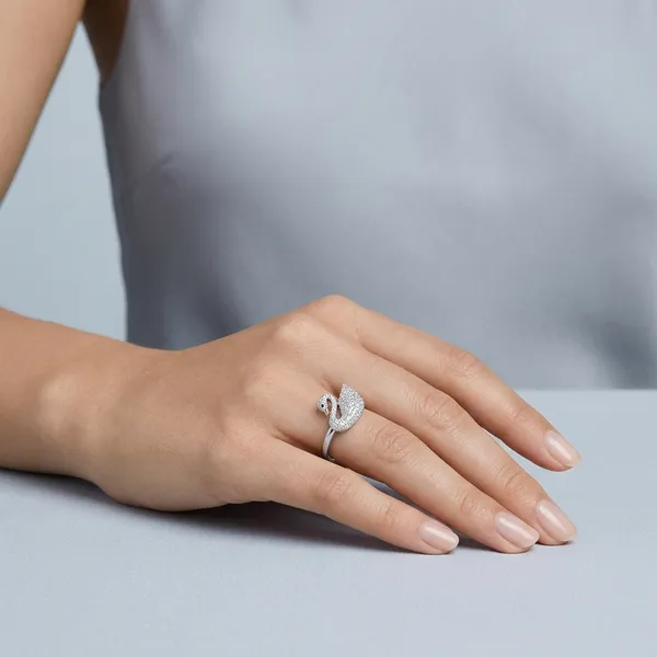 Silver_Crystal_Swan_Ring_For_Women_|_Made_With_Pure_925_Silver