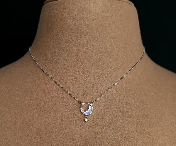 Silver_Crescent_Moon_Charm_Necklace_For_Women_|_Made_With_Pure_925_Silver