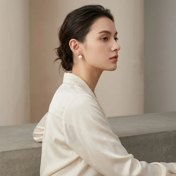 Gold_Plated_Pearl_Stud_Earrings_For_Women_|_Made_With_Pure_925_Silver