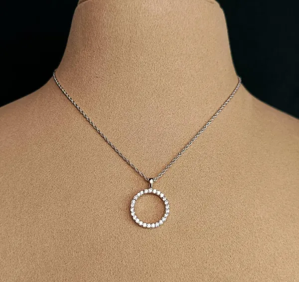 Silver_Crystal_Circle_Pendant_Necklace_For_Women_|_Made_With_Pure_925_Silver