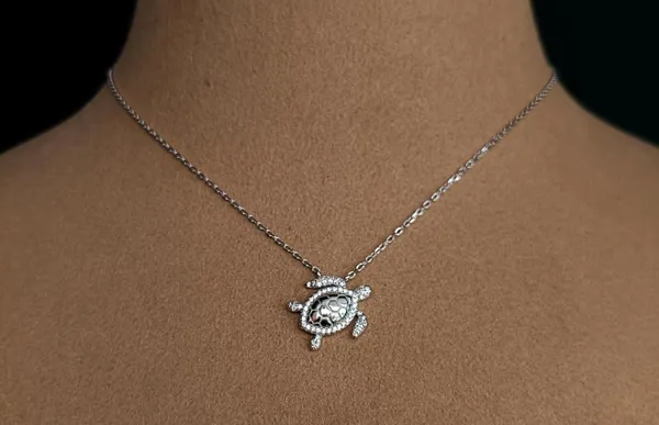 Silver_Crystal_Turtle_Pendant_Necklace_For_Women_|_Made_With_Pure_925_Silver