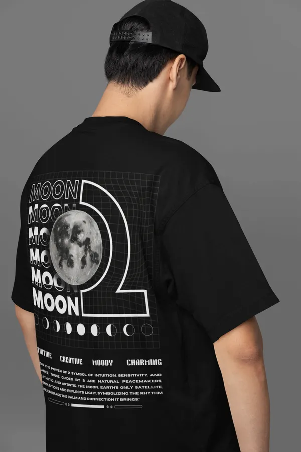 MOON_BORN_OverSized_Tshirt