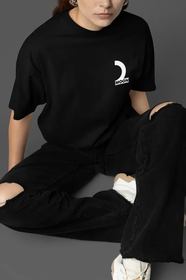 MOON_BORN_OverSized_Tshirt