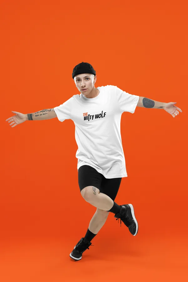 THE_WITTY_WOLF_SIGNATURE_LOGO_Tshirt