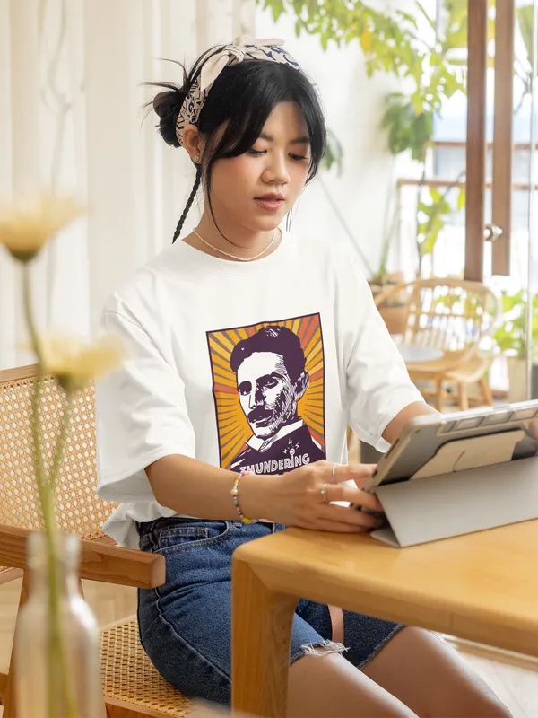 THUNDERING_GENIUS_Oversized_Tshirt