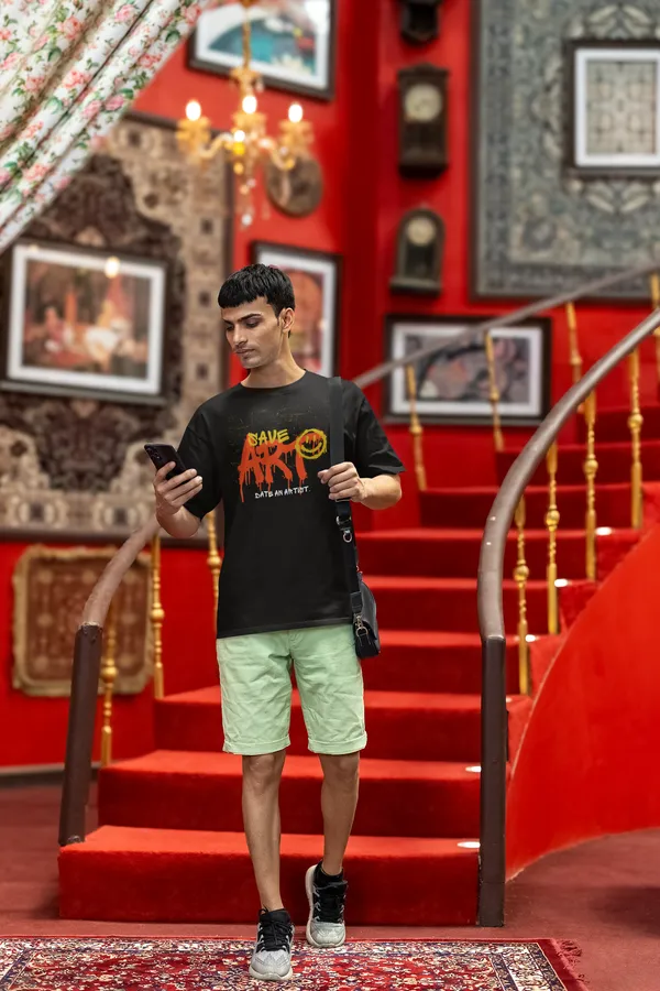 SAVE_THE_ARTS_Oversized_T-Shirt