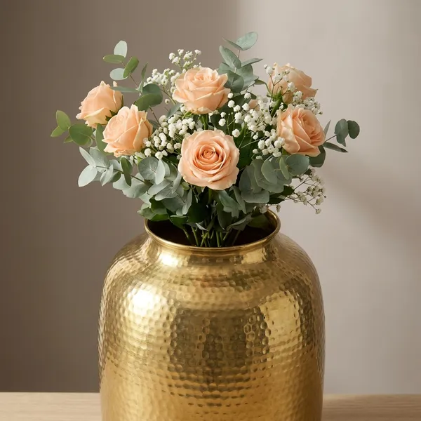Gold_Metal_Flower_Vase_For_Home_Decor