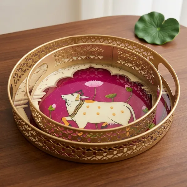 Gold_Metal_Serving_Tray_For_Home_Decor
