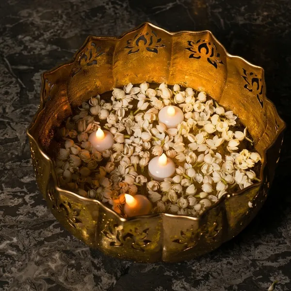 Gold_Metal_Decorative_Bowl_For_Home_Decor