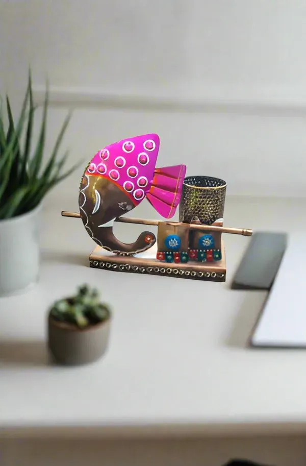 Iron_Copper_Ganesha_Decorative_Pen_Stand