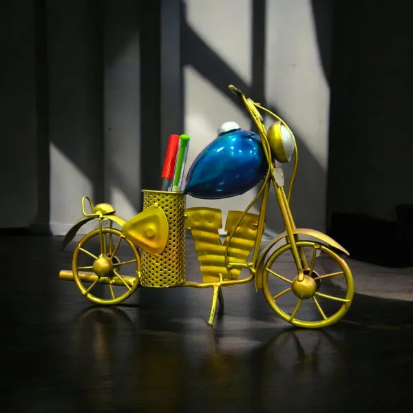 Iron_Retro_Blue_Yellow_Bullet_Motorcycle_Decorative_Showpiece