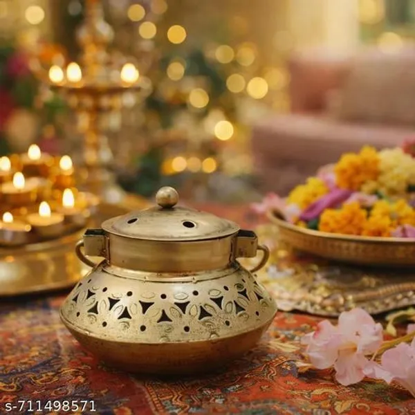 Iron_Decorative_Gold_Degchi_Table_Decor