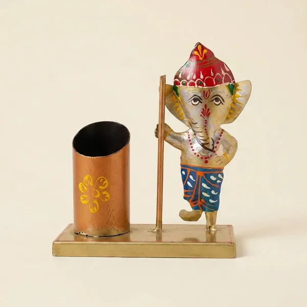 Iron_Decorative_Gold_Figurine_Showpiece