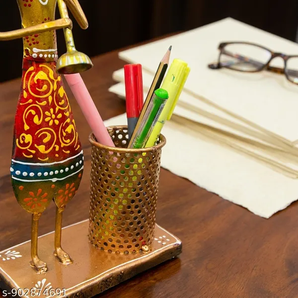 Iron_Decorative_Doll_Pen_Stand