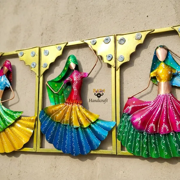 Iron_Folk_Multicolor_Dancing_Rajasthani_Women_Framed_Wall_Art